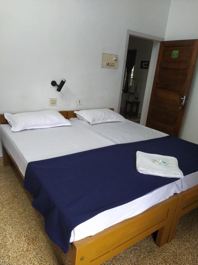 Paradise Inn Guest House Alappuzha Bilik gambar