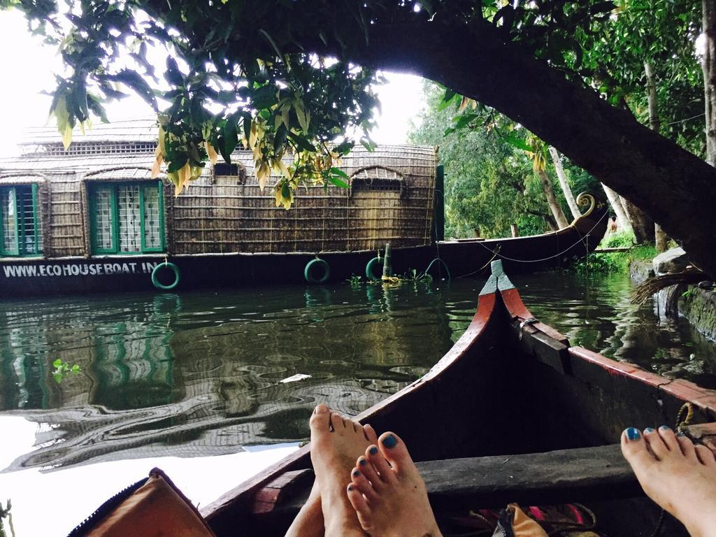 Paradise Inn Guest House Alappuzha Luaran gambar