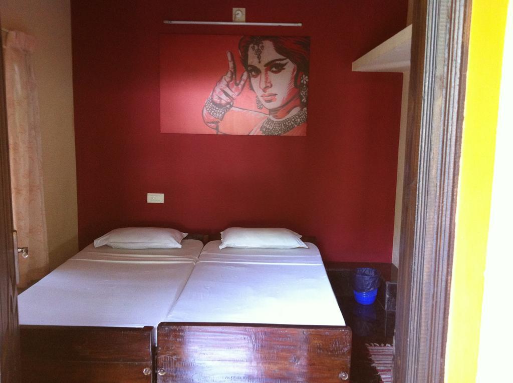 Paradise Inn Guest House Alappuzha Luaran gambar