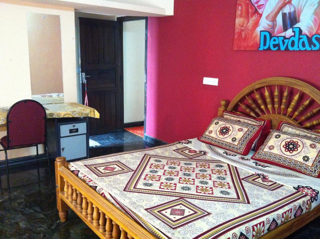 Paradise Inn Guest House Alappuzha Luaran gambar
